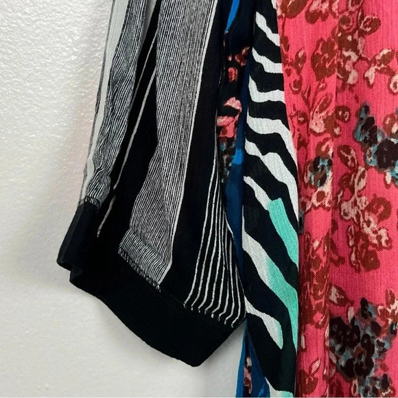 LA Cera Women’s L 3/4 Sleeve Patchwork Multi Color Button Up Tunic Top - Picture 6 of 10